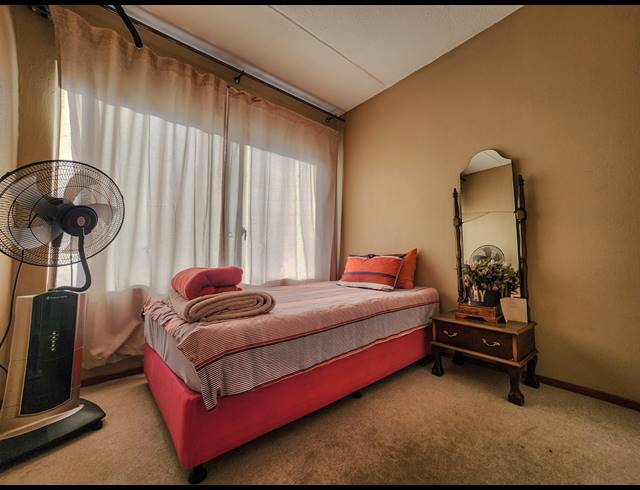 2 BEDROOM APARTMENT FOR SALE IN HONEYDEW GROVE